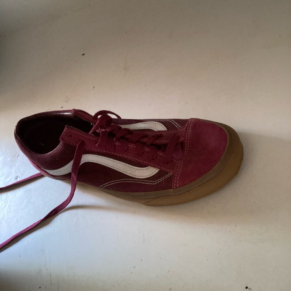 Red skater vans